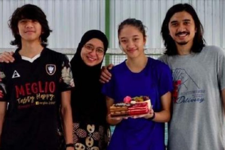 Putra dan Putri Vokalis Sheila on 7, Bela Indonesia Dalam Turnamen Bulutangkis Malaysia Internasional Series 2022