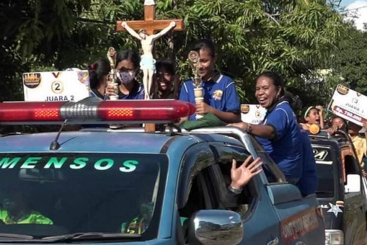 Kontingen Pesparani Flores Timur Bawa 5 Piala Saat Bertandang di Tingkat Provinsi