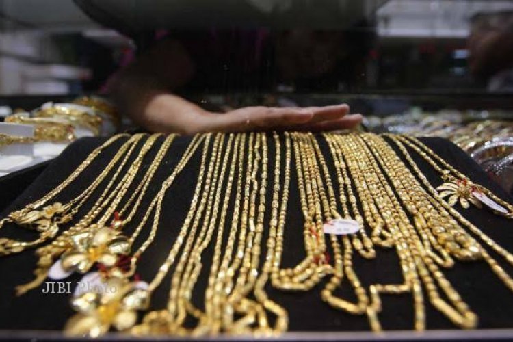 Harga Emas Kembali Merosot