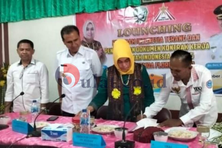 Flores Timur Dapat Jatah 1056 PJU-TS dari PT Rumah Indonesia Terang