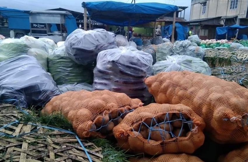 Harga Daun Prei Melonjak Naik