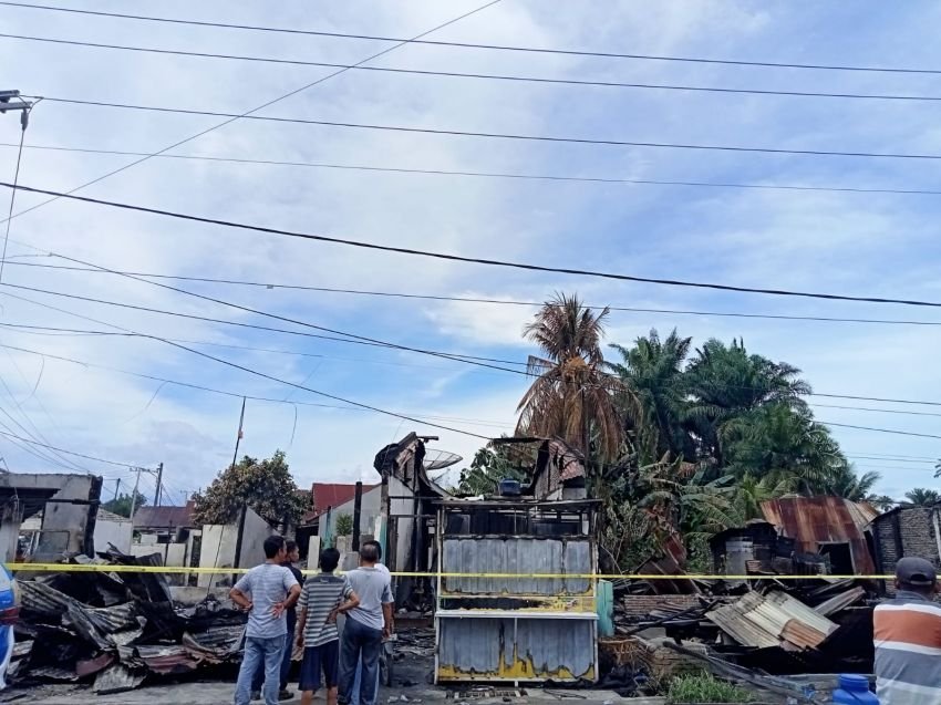 7 Rumah Warga di Labuhanbatu Hangus Terbakar