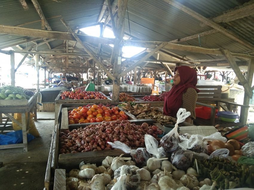 Menjelang Nataru, Sembako di Lewoleba Merangkak Naik