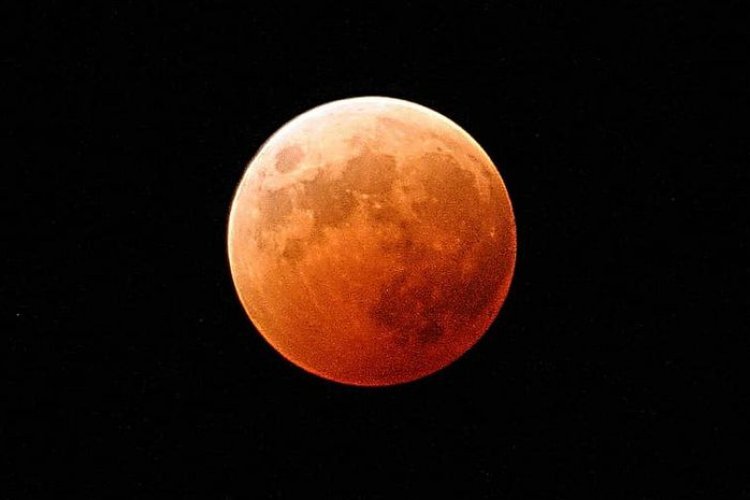 Jadwal dan Wilayah di Indonesia yang Bisa Lihat Gerhana Bulan
