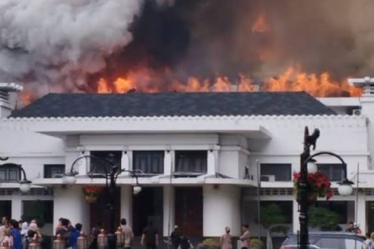 Salah Satu Gedung di Kantor Wali Kota Bandung Terbakar
