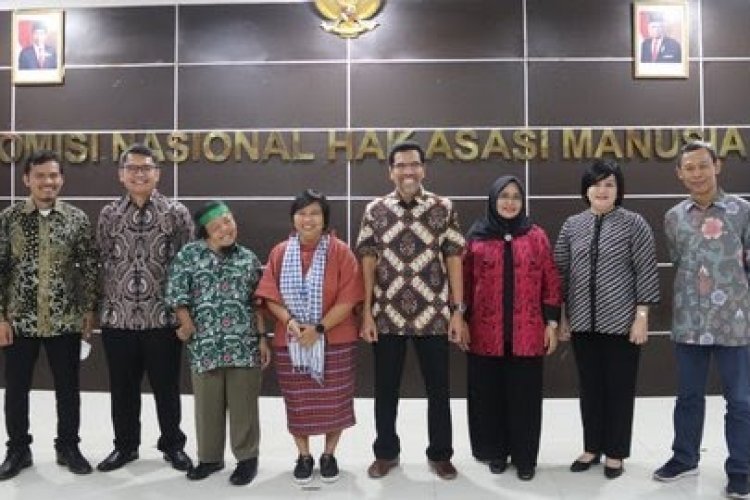 Sembilan Anggota Komnas HAM Periode 2022-2027 Resmi Gantikan Taufan Damanik Cs