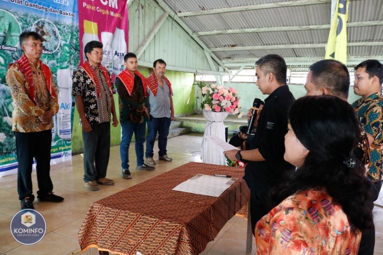 Wabup Karo Lantik Pengurus Koptan Juma Lau Berteng