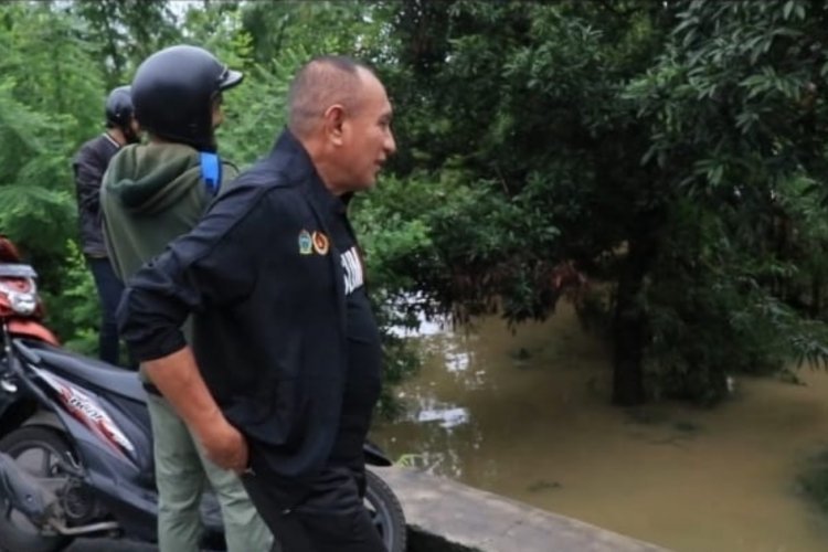 Edy Rahmayadi Tinjau Banjir di Seimati Medan