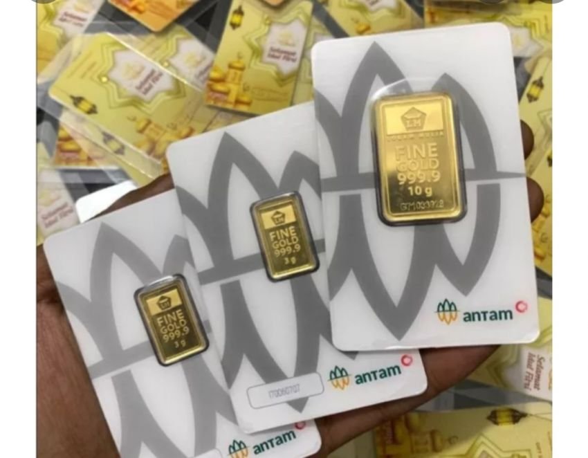 Harga Emas Dunia Naik Tajam