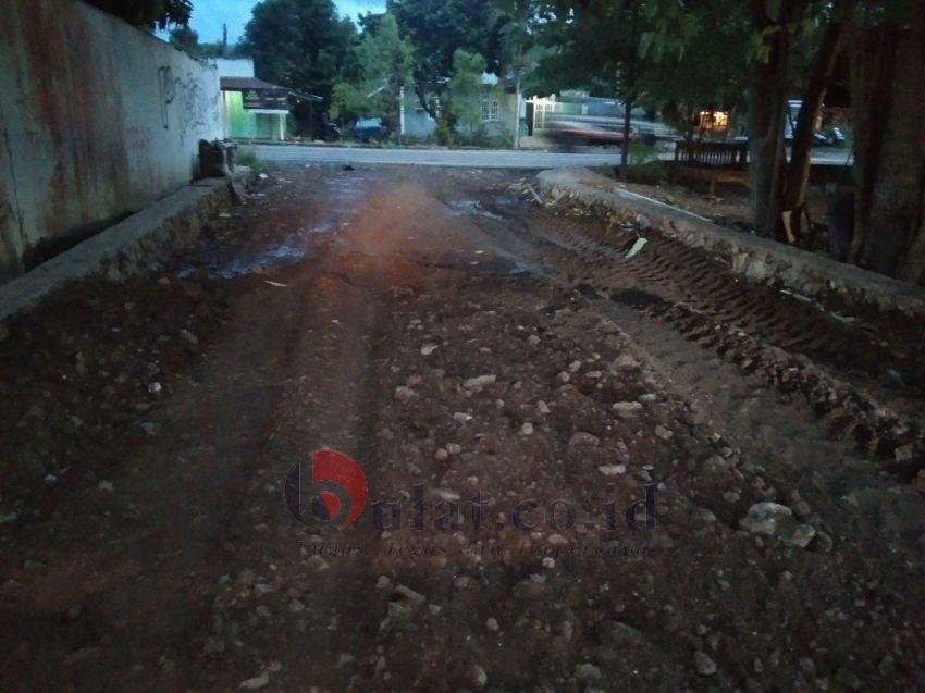 Diduga Tidak Gunakan Batu Pecah, Warga Keluhkan Proyek Jalan PEN di Lembata