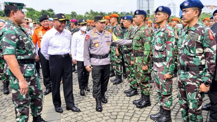 Apel Gelar Pasukan, Kapolri Pastikan Seluruh Pihak Siap Amankan Nataru