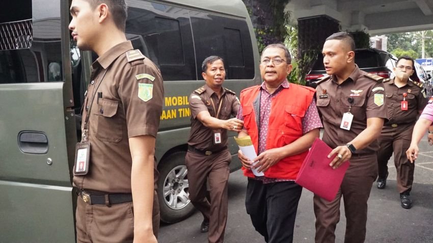 Rugikan Negara Rp1,4 Miliar, Tersangka Kasus Korupsi Pencairan Kredit SPK Bank Sumut Ditahan