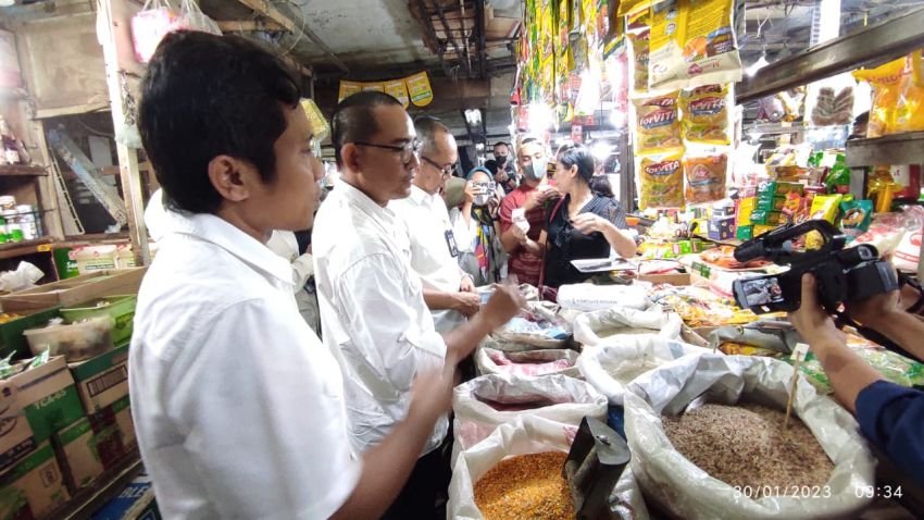 Minyakita Langka, KPPU Kanwil I dan TPID Sumut Sidak Pasar Petisah Medan