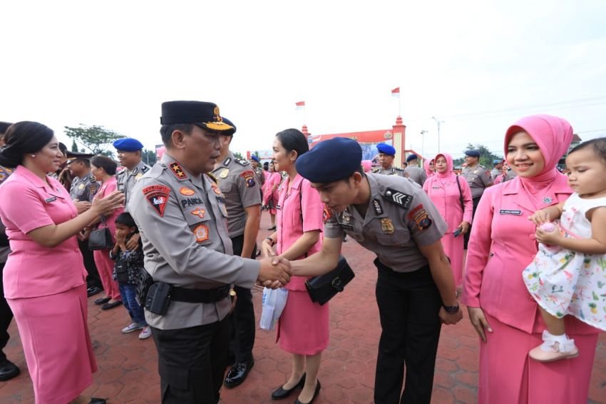 Kapolda Sumut Pimpin Upacara Kenaikan Pangkat 1.541 Personel