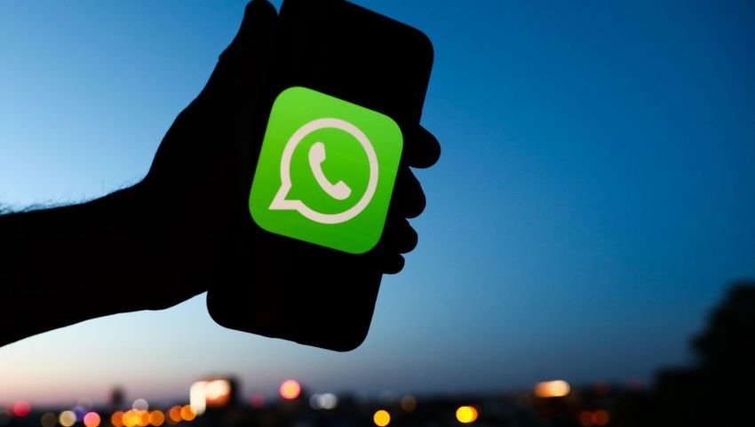 Cara Ganti Warna Tulisan di WhatsApp