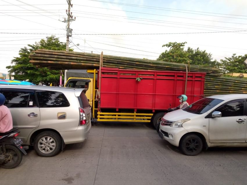 Truk Melebihi Kapasitas Masih Beroperasi di Pemalang