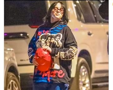 Billie Eilish Pakai Jasa Desainer Muda Asal Bandung
