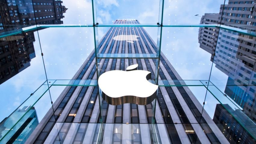 Apple Siapkan iPhone Ultra di 2024