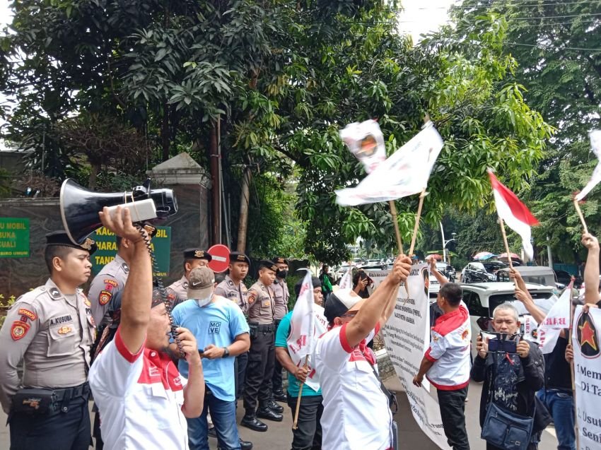 Bara Api dan PMPRI Demonstrasi di Kantor Kejagung Jakarta, Empat Aktivis Luka