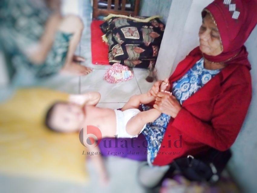 Nenek 78 Tahun, Dari Dukun Bayi Kini Jadi Ahli Pijat Bayi