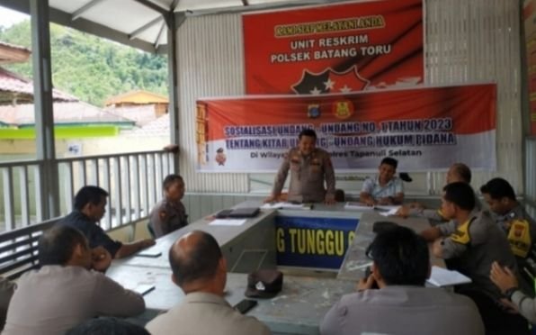 Kasikum Lakukan Penyuluhan Hukum di Polsek Batangtoru