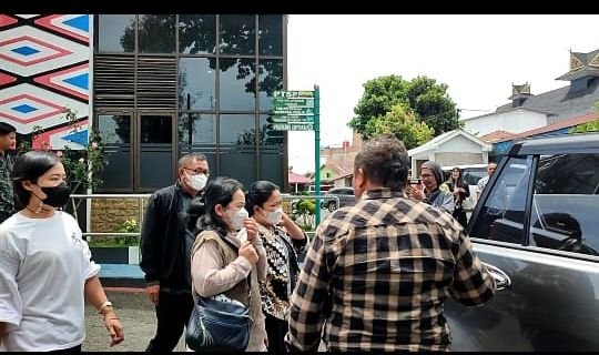 Kejari Karo Eksekusi Tiga Terpidana Kasus Korupsi SIAK