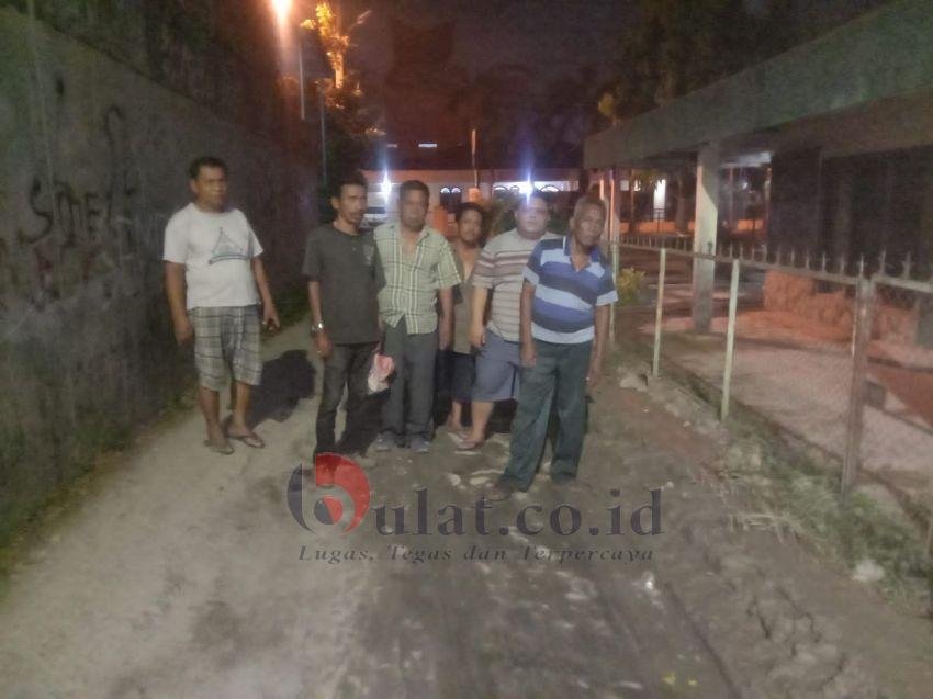 Jalan Rusak, Politisi Partai PDIP Langsung Periksa ke Lokasi