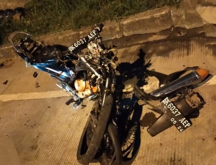 Sepeda Motor &lsquo;Laga Kambing&rsquo; di Medan, Dua Korban Meninggal di TKP