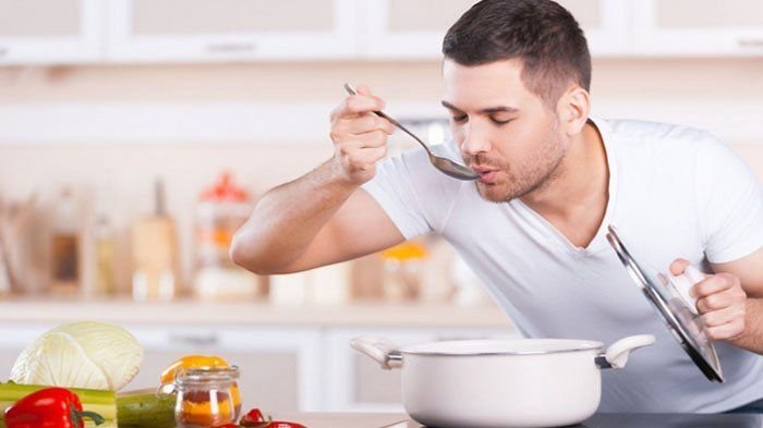 Mencicipi Makanan dan Minuman Saat Berpuasa, Boleh Atau Tidak?