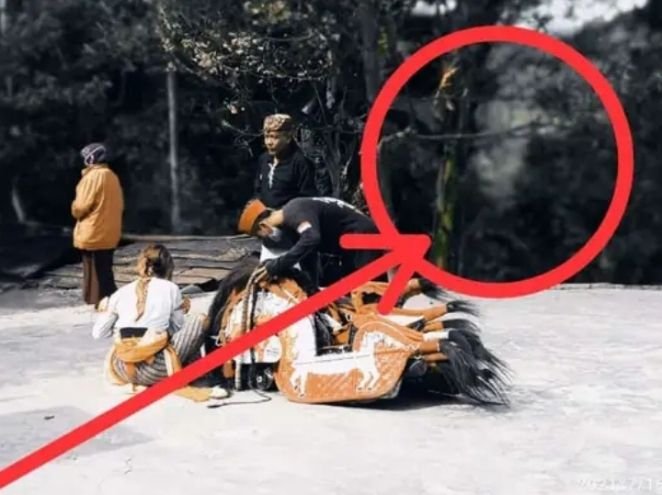 Bakar Kemenyan, Seorang Pawang Kuda Lumping di Pemalang Didatangi Mahluk Ghaib
