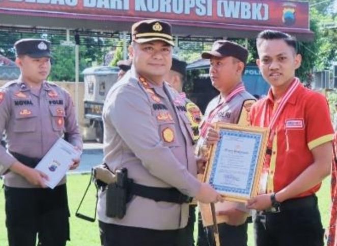 Lawan Dua Perampok, Karyawan Alfamart Dapat Penghargaan dari Kapolres