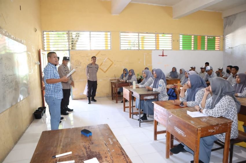 Hari Kedua Operasi Bina Kusuma Gelar Giat Penyuluhan dan Pembinaan di Sekolah