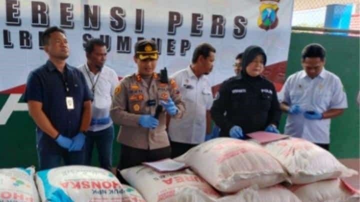 2 Truk Bermuatan 18 Ton Pupuk Subsidi Diamankan Polres Sumenep