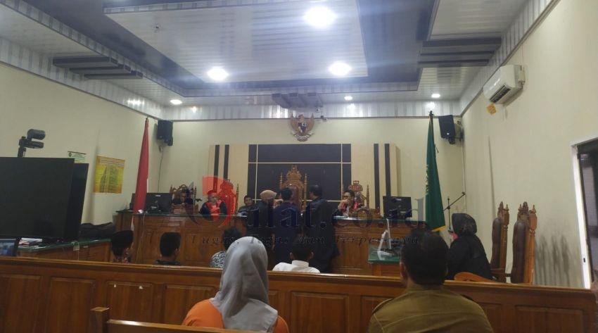 Sidang Lanjutan Kasus Pemukulan Aktivis Aluois, Terdakwa Akui Transfer Uang Rp2 Juta ke Korban