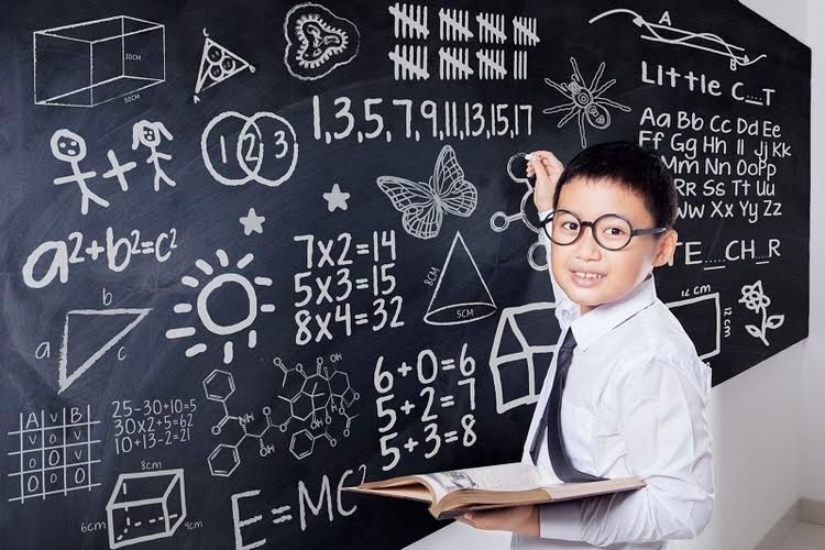 5 Kebiasaan Sehari-hari yang Buat Anak Anda Pintar
