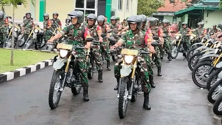 Anggota Babinsa di Batang Terima Motor Dinas Dari Menteri Pertahanan