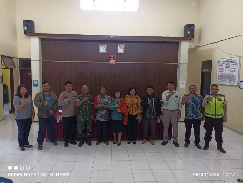 Sertijab Camat Merdeka Berlangsung Haru