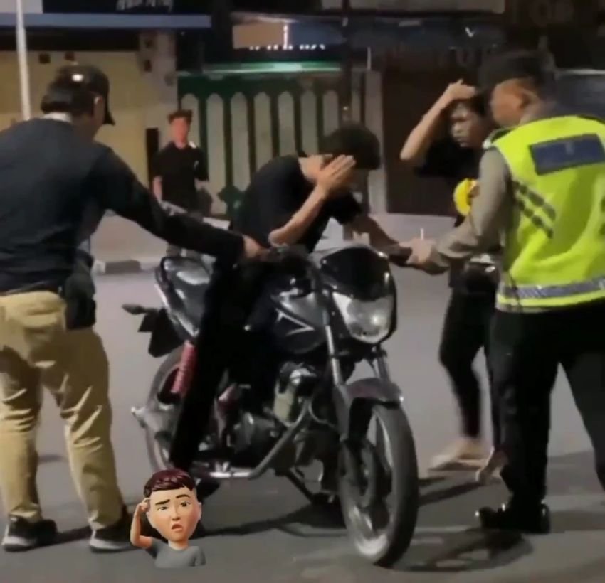 Pemotor Dipukul Diduga Oknum Polisi Saat Gelar Razia di Siantar