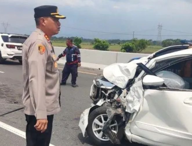 Dua Mobil Alami Kecelakaan di Ruas Jalan Tol Pekalongan - Batang