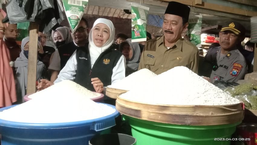 Gubernur Jatim Sidak Harga Beras di Pasar Kolpajung