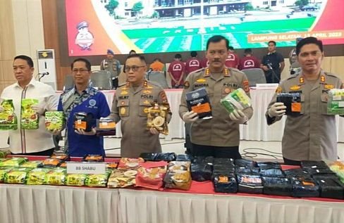 64 Kilogram Sabu Gagal Beredar di Pulau Jawa, 6 Kurir Ditangkap di Lampung