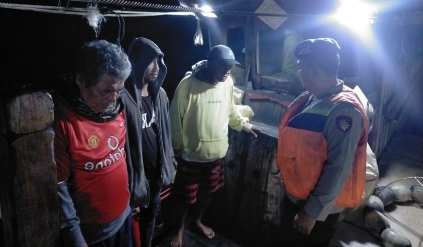 Dokumen Tak Lengkap, Sat Polairud Polres Asahan Berikan Teguran Lisan Kepada Pengemudi Kapal