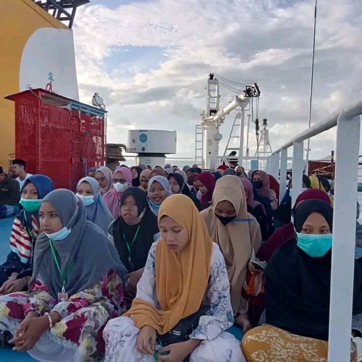 Dirjen Kementerian Perhubungan Berangkatkan 254 Santri