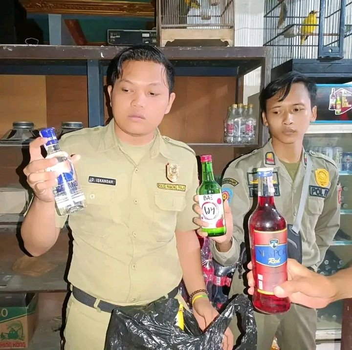 Pesta Miras di Pantai Muara Indah Saat Ramadan Membuat Satpol PP Bertindak