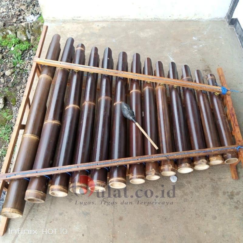 Ada Juga Pengrajin Angklung Bambu di Pemalang