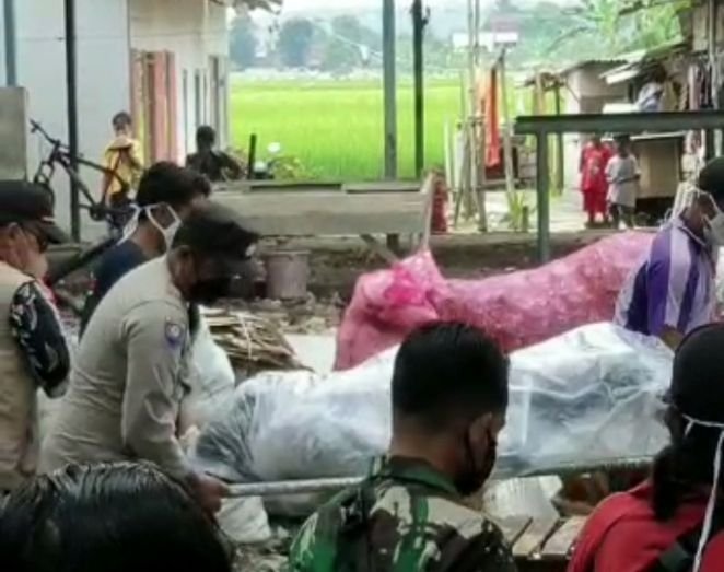 Seorang Lelaki Nekat Gantung Diri di Bantarbolang
