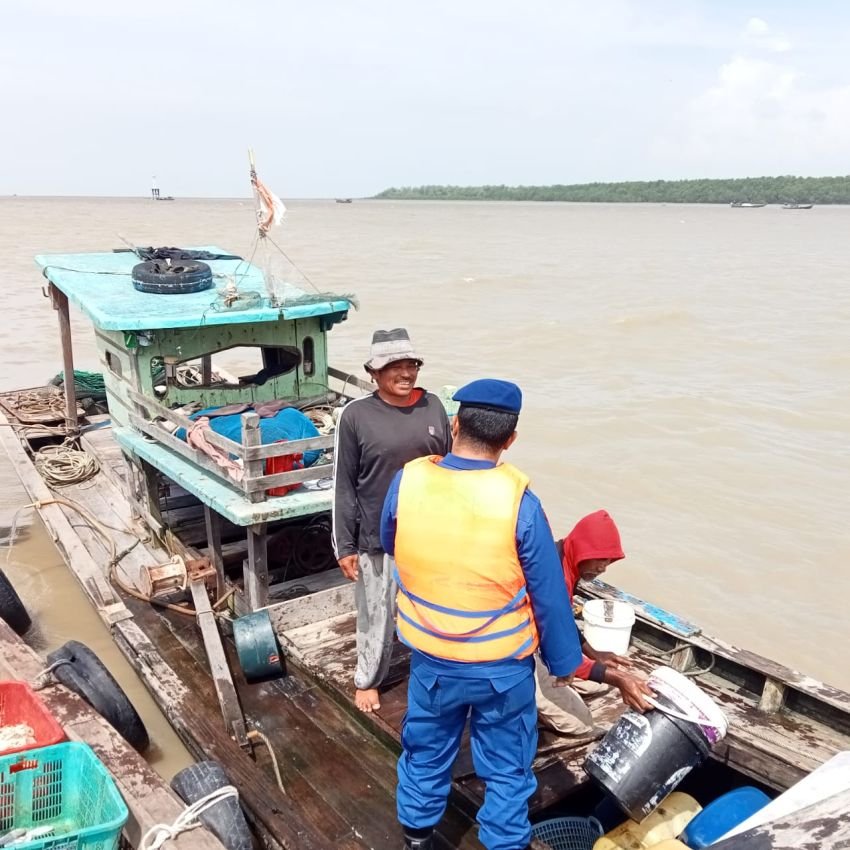Antisipasi Masuknya Barang Ilegal, Sat Polairud Polres Asahan Lakukan Patroli