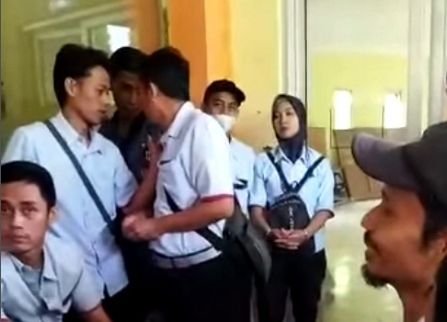 Jelang Lebaran, Karyawan Perusahaan Textile di Pekalongan Mogok Kerja