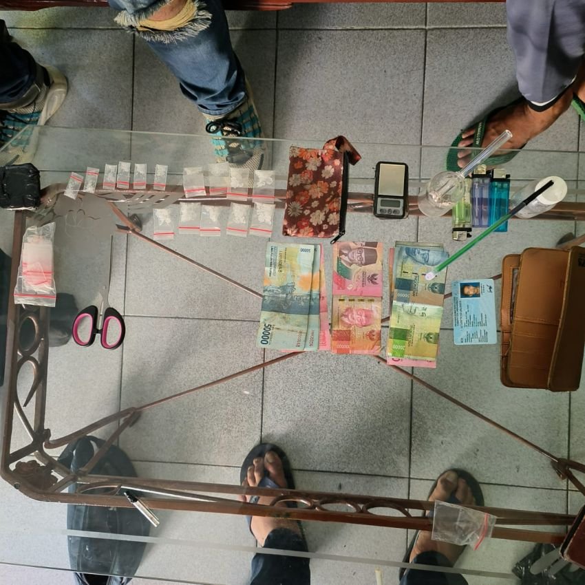 Diduga Bandar Sabu, HT Diamankan Personel Denpom I/1 Pematang Siantar di Kebun Sawit