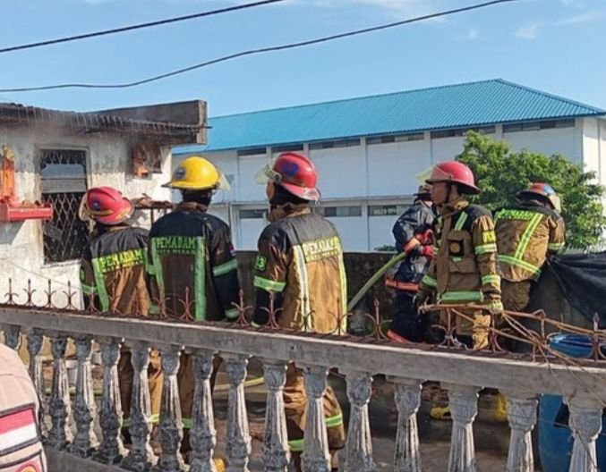 Diduga Korslet, Bengkel Bubut Nyaris Ludes Dilalap Sijago Merah